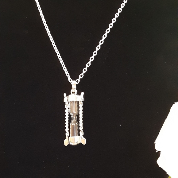 Hand Crafted Working Hour Glass Necklace Silvertone 26" Chain Unisex - Picture 3 of 6